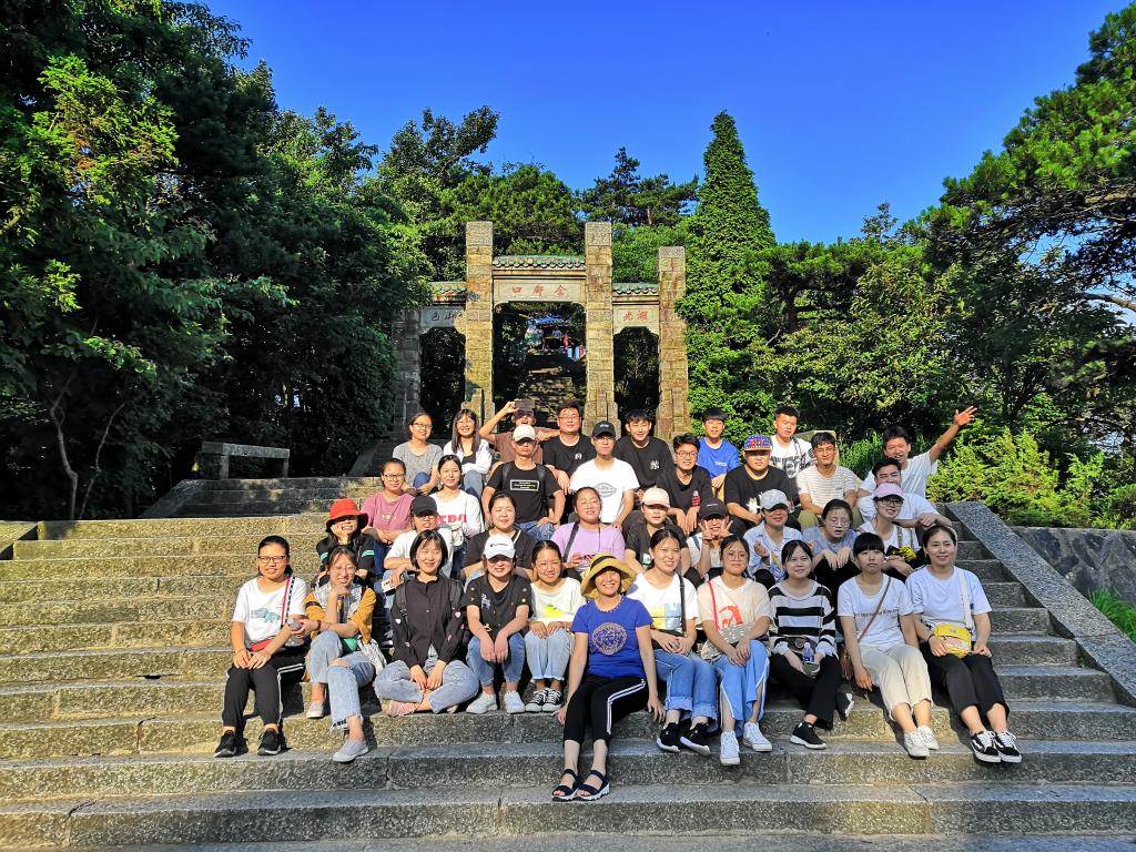 商學(xué)院2018級旅游管理專業(yè)圓滿完成認(rèn)識實習(xí)工作，聚焦園區(qū)管理服務(wù)實踐